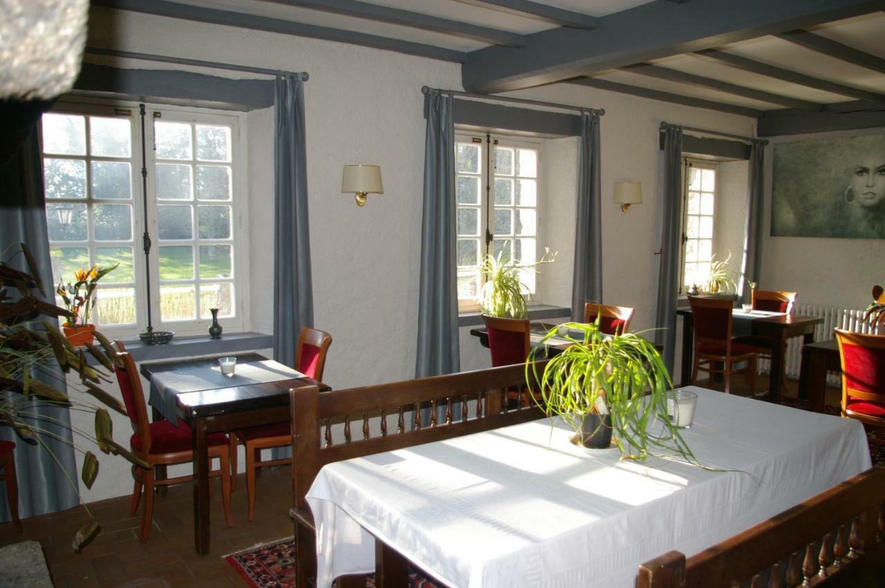Domaine Les Grandes Roches Bed & Breakfast Tregunc Exterior photo