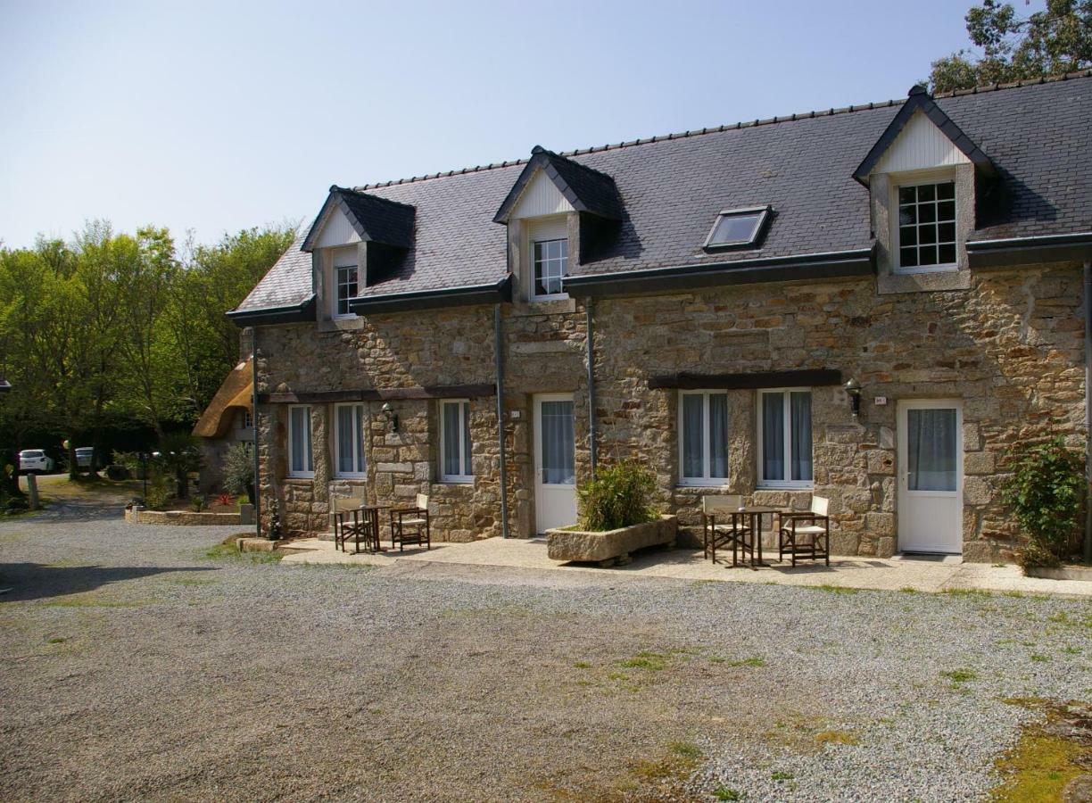 Domaine Les Grandes Roches Bed & Breakfast Tregunc Exterior photo